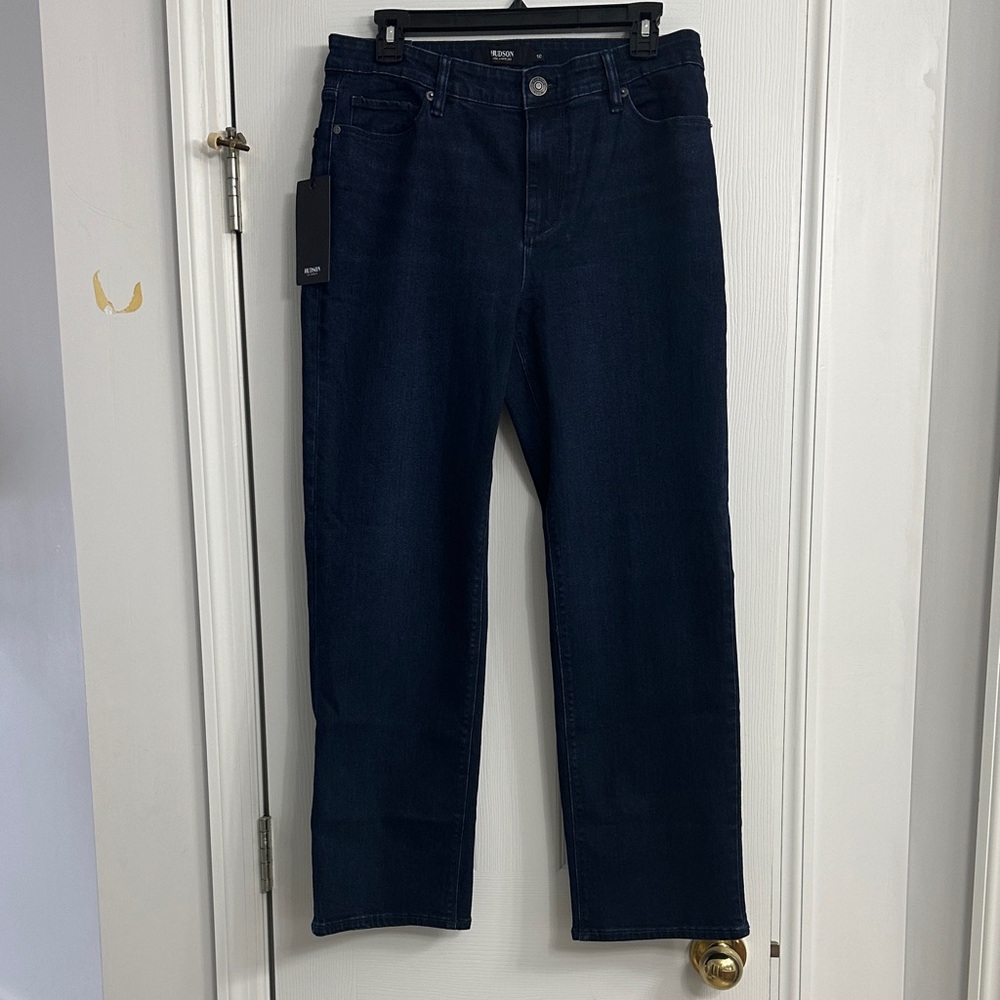 NWT Hudson Ladies 10/30  Dark Wash Straight Leg  29” Inseam Mid Rise Jeans